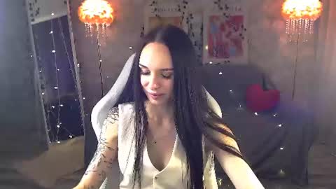 Nicole online show from June 12, 3:44 pm