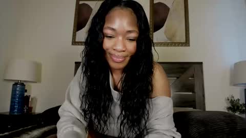 Snapshot of nicolesolace chatting on May 14, 9:21 pm Nicole online show from May 14, 9:21 pm