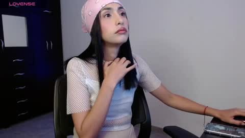 Nicole online show from March 30, 11:50 pm