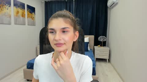 nicolewerti online show from January 11, 2:47 pm