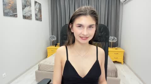 nicolewerti online show from February 6, 4:21 am