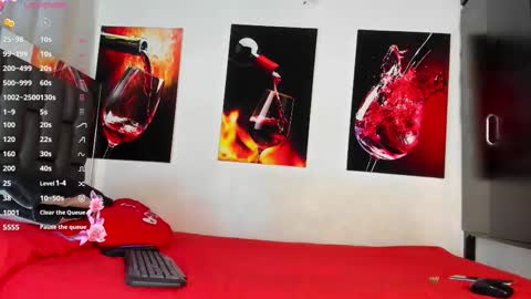 Snapshot of nicolle_hanks1 chatting on October 7, 11:46 pm nicolle_hanks1 online show from October 7, 11:46 pm