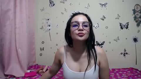 nicolle_sky online show from March 2, 8:10 am