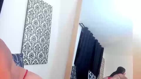 Snapshot of nicollelima chatting on February 14, 1:23 am Nicolle Lima online show from February 14, 1:23 am