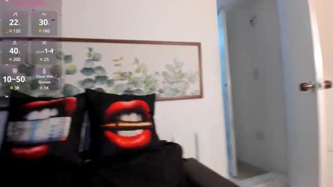Snapshot of nicollelima chatting on February 20, 2:18 am Nicolle Lima online show from February 20, 2:18 am