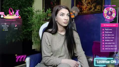 Nicolle online show from February 11, 9:03 am