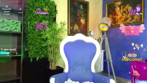 Nicolle online show from May 13, 8:12 am