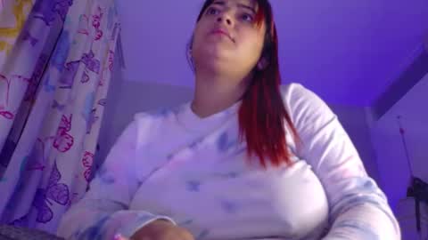 Nicolle Miley online show from May 8, 9:14 am