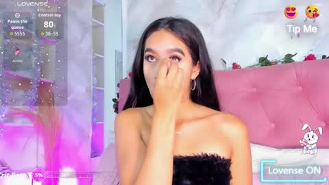 Snapshot of nicolqueen_ chatting on February 21, 11:00 am NICOL online show from February 21, 11:00 am