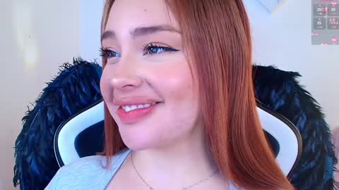 Snapshot of nicolthompsonn chatting on January 10, 1:32 am Nicol online show from January 10, 1:32 am
