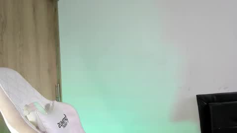 Nicol online show from December 20, 8:16 pm