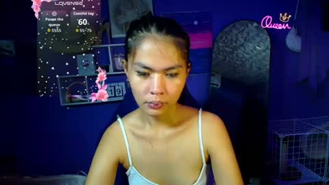 Nichole online show from June 19, 2:05 am