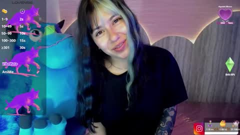 Snapshot of nicte_t chatting on October 25, 9:09 pm Nic online show from October 25, 9:09 pm