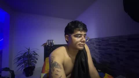 Snapshot of nicvelez22 chatting on March 20, 4:06 am nicvelez22 online show from March 20, 4:06 am