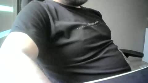 Niewidoczny online show from April 10, 3:39 pm