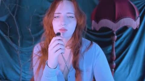 Snapshot of night_liliths chatting on October 5, 7:17 am Lilitht online show from October 5, 7:17 am