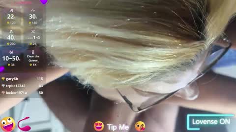 Snapshot of night_love34 chatting on October 3, 7:16 am night_love34 online show from October 3, 7:16 am