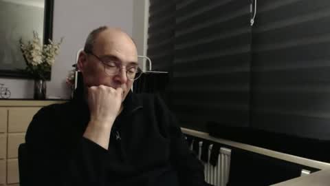 nightkeeper63 online show from January 7, 12:35 am