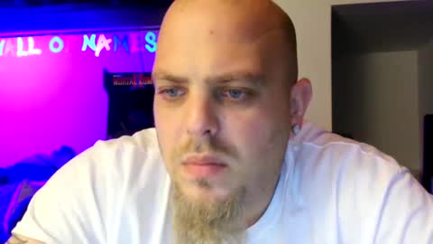 Snapshot of nightlifecouple chatting on December 12, 5:31 am nightlifecouple online show from December 12, 5:31 am