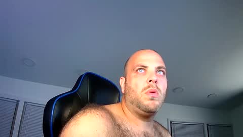 Snapshot of nightlifecouple chatting on October 9, 3:26 am nightlifecouple online show from October 9, 3:26 am