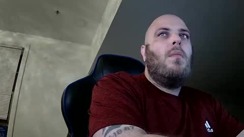 Snapshot of nightlifecouple chatting on March 6, 3:47 am nightlifecouple online show from March 6, 3:47 am