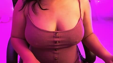 Snapshot of nightqueen107446 chatting on March 12, 5:13 am nightqueen107446 online show from March 12, 5:13 am