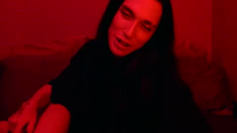 Snapshot of nightxhoney chatting on January 17, 4:17 am Dev online show from January 17, 4:17 am