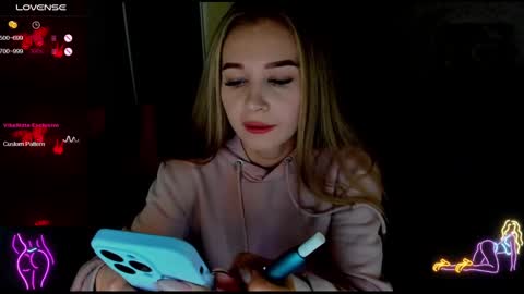 Snapshot of nigo_nika chatting on December 7, 11:40 am nigo_nika online show from December 7, 11:40 am