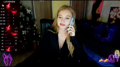 Snapshot of nigo_nika chatting on December 15, 12:06 pm nigo_nika online show from December 15, 12:06 pm