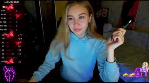 Snapshot of nigo_nika chatting on January 3, 1:36 pm nigo_nika online show from January 3, 1:36 pm