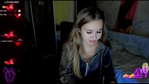 Snapshot of nigo_nika chatting on January 12, 2:30 pm nigo_nika online show from January 12, 2:30 pm