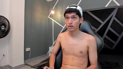 Snapshot of niick_carter chatting on October 30, 6:52 pm Nick online show from October 30, 6:52 pm