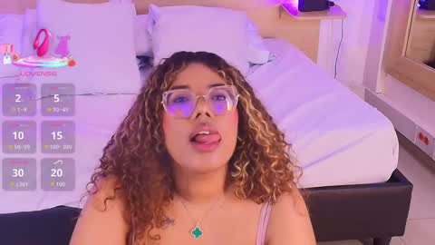 Call me Nicky online show from November 19, 7:14 pm