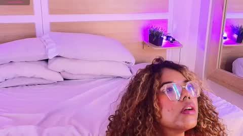 Call me Nicky online show from December 2, 7:09 pm