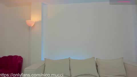 Snapshot of niico_18 chatting on December 12, 12:05 am Nicolas Mucci online show from December 12, 12:05 am
