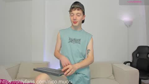 Snapshot of niico_18 chatting on January 11, 6:14 am Nicolas Mucci online show from January 11, 6:14 am