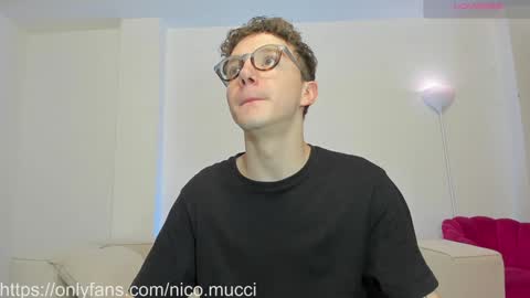 Snapshot of niico_18 chatting on January 13, 2:18 am Nicolas Mucci online show from January 13, 2:18 am