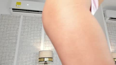 Niicole online show from September 24, 9:29 pm