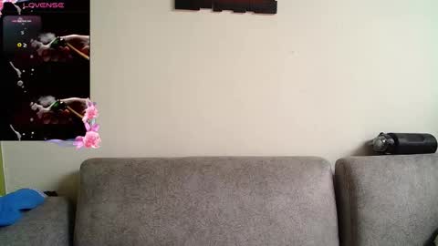 Nicolee   online show from February 20, 3:01 pm