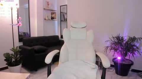 Niicoleta  online show from October 2, 7:43 pm