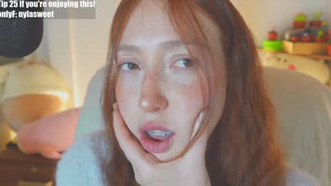 of Nylasweet online show from October 21, 5:19 am