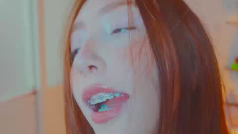 of Nylasweet online show from March 12, 4:13 pm