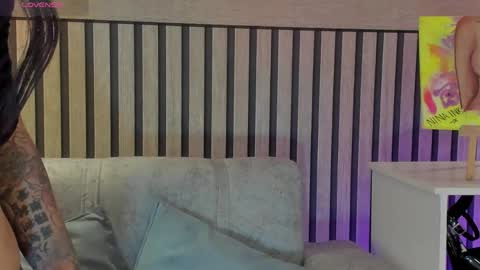 Snapshot of niinaink chatting on April 17, 9:29 pm NINAINK online show from April 17, 9:29 pm