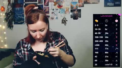 Snapshot of nika_fuchs chatting on December 21, 2:19 am Nika online show from December 21, 2:19 am