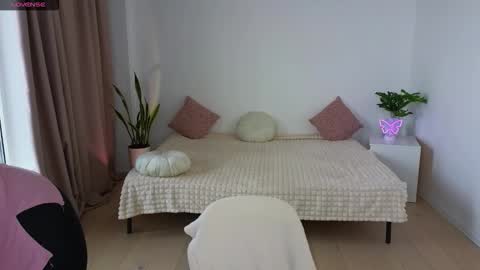 Snapshot of nika_light chatting on November 18, 11:14 am Nika light online show from November 18, 11:14 am