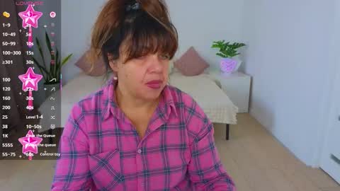 Snapshot of nika_light chatting on November 25, 10:37 am Nika light online show from November 25, 10:37 am