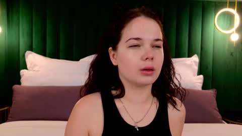 Snapshot of nikaflowers chatting on September 28, 2:50 am Nika online show from September 28, 2:50 am