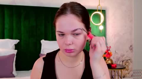 Snapshot of nikaflowers chatting on October 5, 2:10 am Nika online show from October 5, 2:10 am