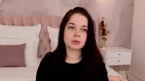 Snapshot of nikaflowers chatting on October 21, 2:23 am Nika online show from October 21, 2:23 am