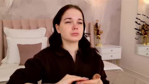 Snapshot of nikaflowers chatting on October 22, 2:45 am Nika online show from October 22, 2:45 am